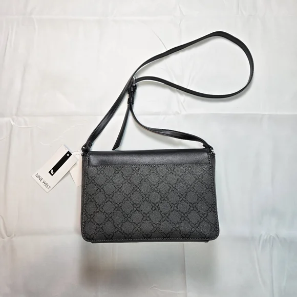 Nine West Black Crossbody Bag with Elegant Design and Adjustable Strap - Picture 2 of 8